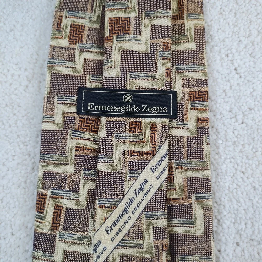 VTG Ermenegildo Zegna Silk Neck Tie Geometric 3 3/4x 57 Made In Italy EUC